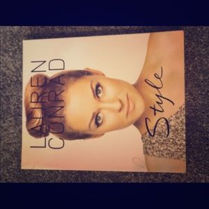 Lauren Conrad Fashion Book